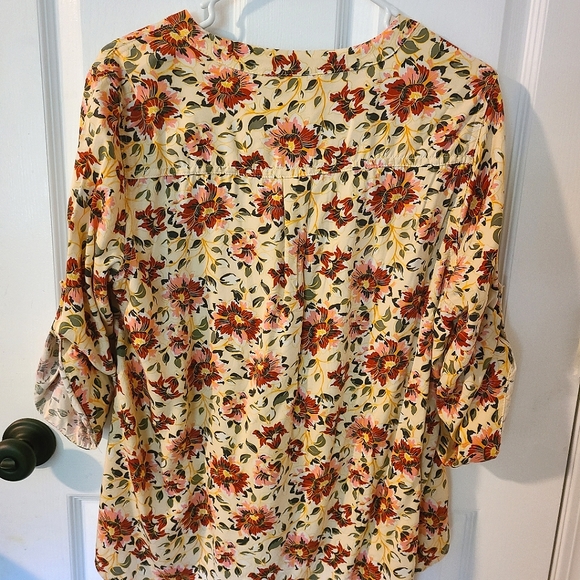 Torrid floral print Harper blouse - Picture 5 of 5